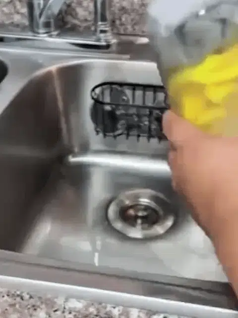 Vaciado y enjuague de la mini lavadora