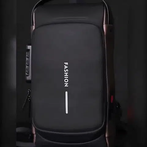 Mochila Anti-Furto com Senha USB Slim Bag