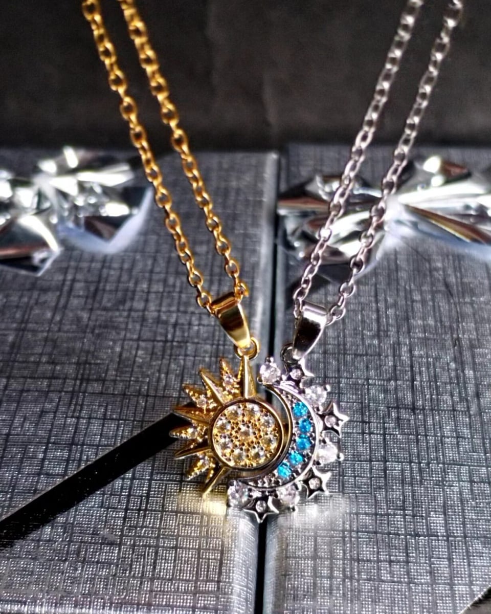 Collar Sol y Luna Eclipse Bañados en Oro - Compartiendo Cadenita con Mamá + ENVIO GRATIS ✨👑