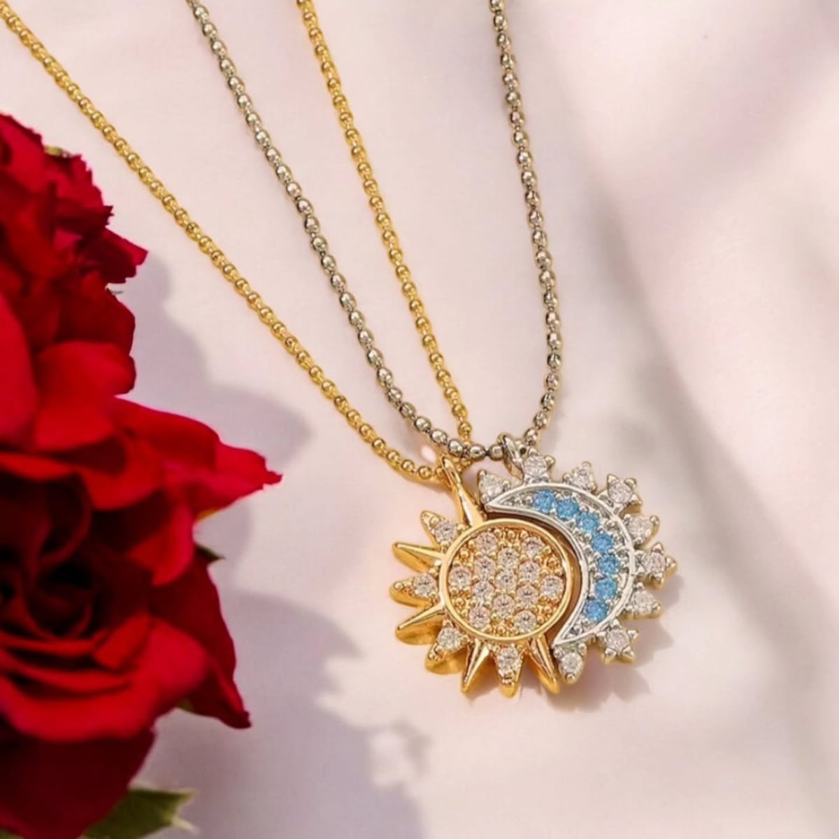Collar Sol y Luna Eclipse Bañados en Oro - Compartiendo Cadenita con Mamá + ENVIO GRATIS ✨👑