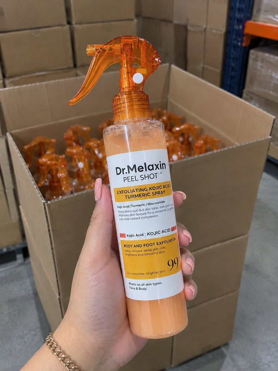Dr. Melaxin Peel Shot — Spray Exfoliante Corporal con Ácido Kójico y Cúrcuma · 200 ml