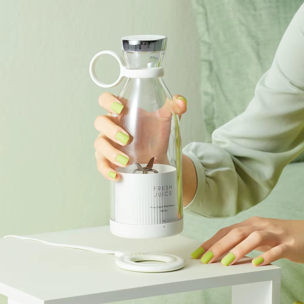 FreshBoost™ Licuadora Portátil Recargable. Jugos Naturales al Instante