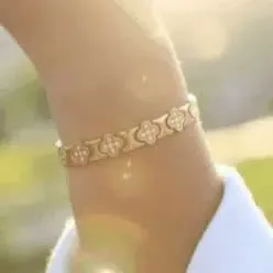 Pulsera COBRIA puesta